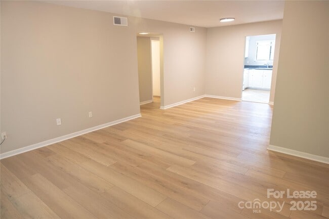 Building Photo - 6100 Heathstone Ln