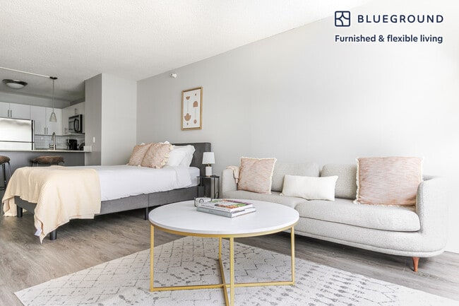 Building Photo - 180 N Jefferson St