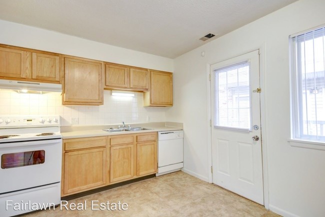 Foto del edificio - 2 br, 1.5 bath Apartment - 1515 W. Kirby Ave.