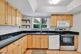 Building Photo - 3414 108th Pl NE