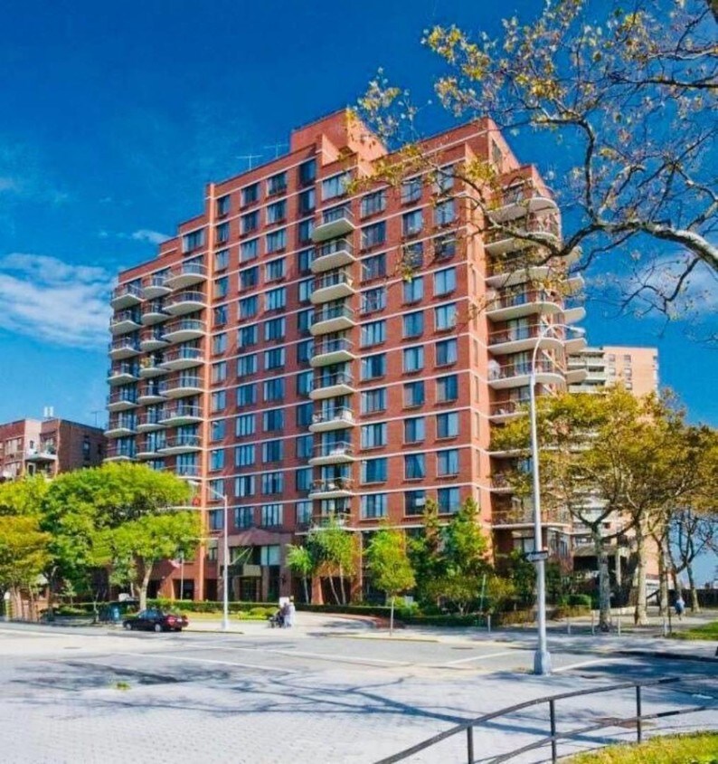 Primary Photo - 3111 Ocean Pkwy