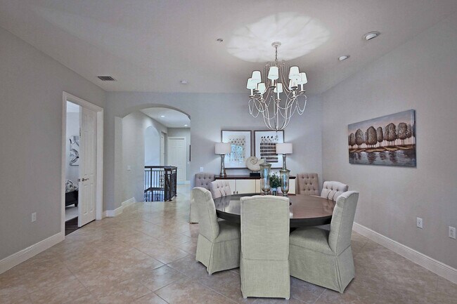 Building Photo - 9083 Cascada Way
