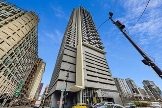 Building Photo - 235 W Van Buren St