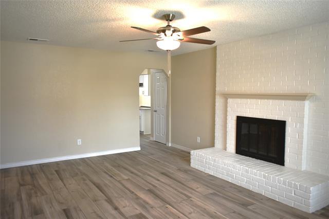 Foto del edificio - 5400 School Hill Cir