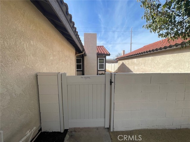 Building Photo - 27089 Rangewood St