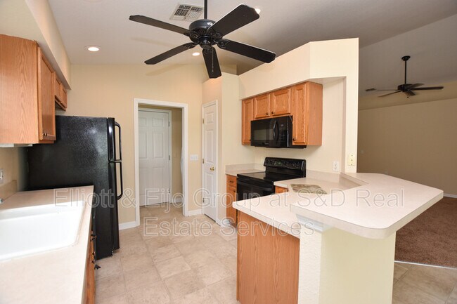 Foto del edificio - 7354 Beaumont Dr