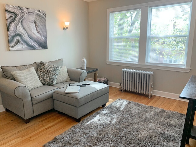 Foto del edificio - 1921 Grove Ave