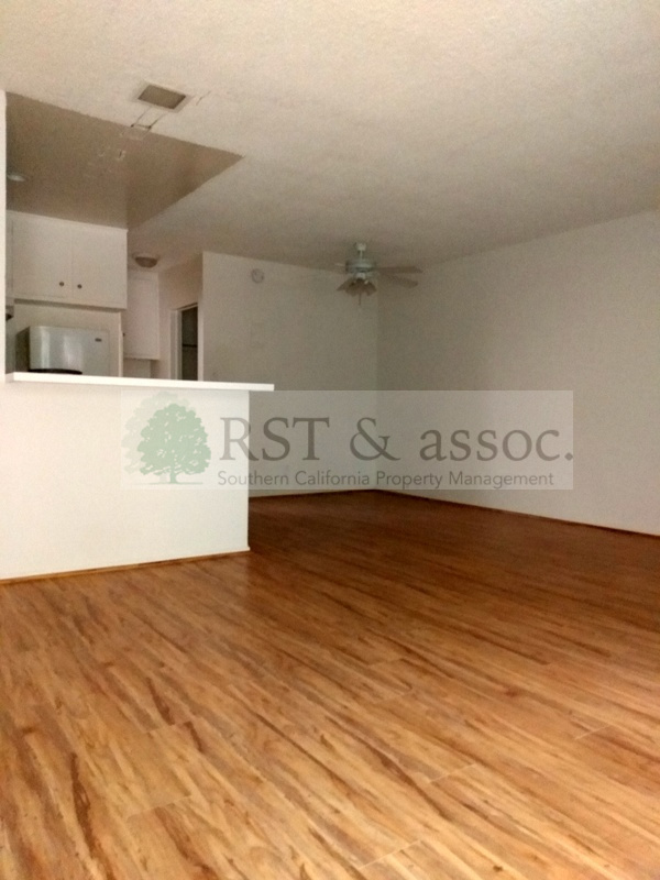 Building Photo - 11915 Kiowa Ave