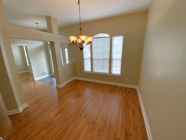 Building Photo - 1275 Paradise Pond Rd