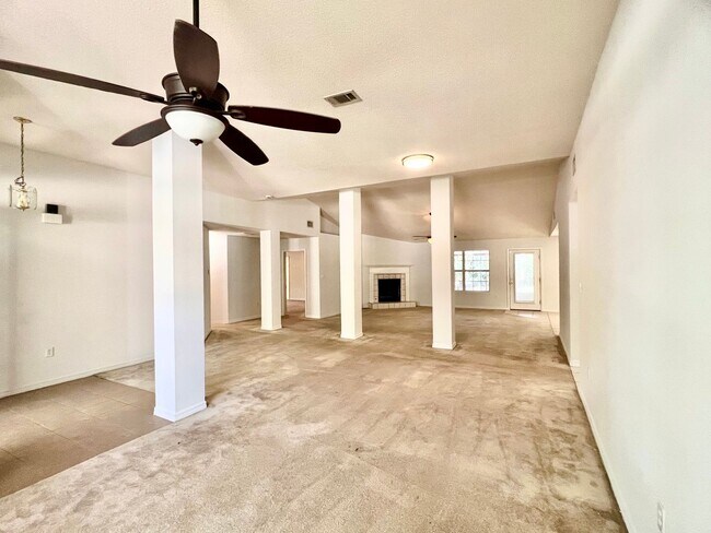 Foto del edificio - Executive Home for Rent in Milton - 4 Bedr...