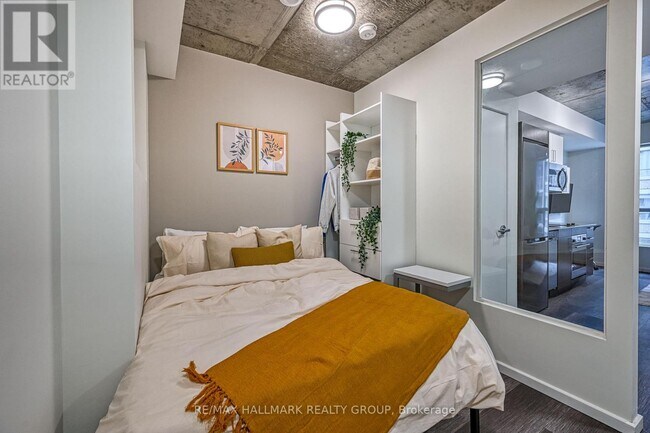 Photo du bâtiment - 256-1256 Rideau St