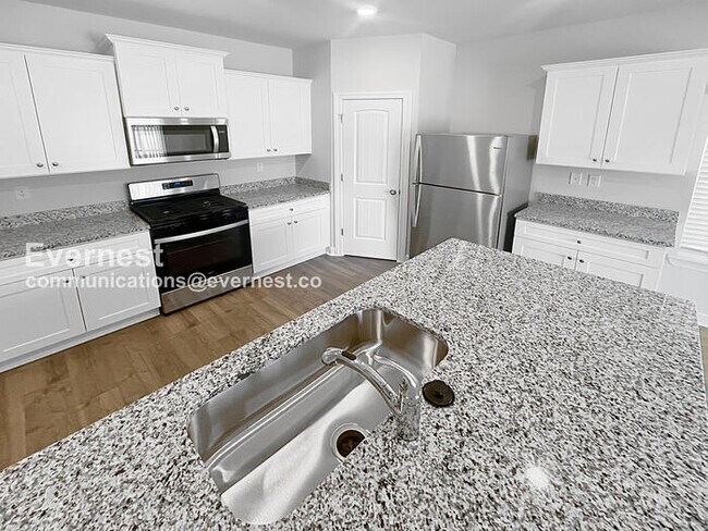 Foto del edificio - 3251 Quintana Dr