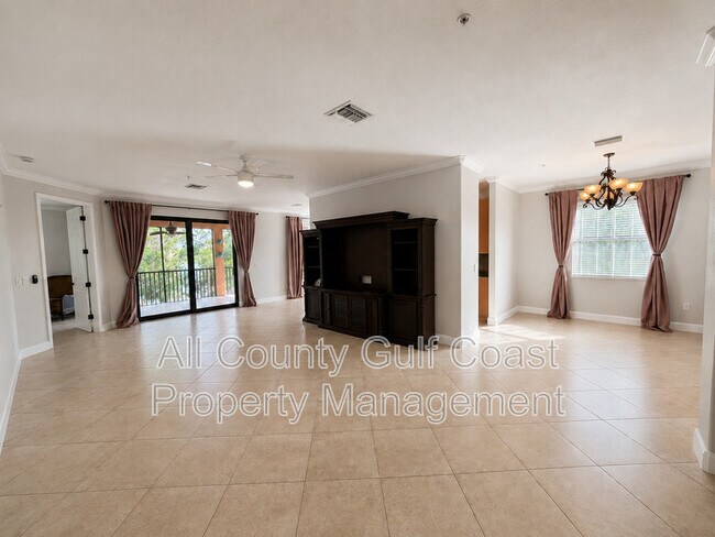 Foto del edificio - 211 Red Fox Ct