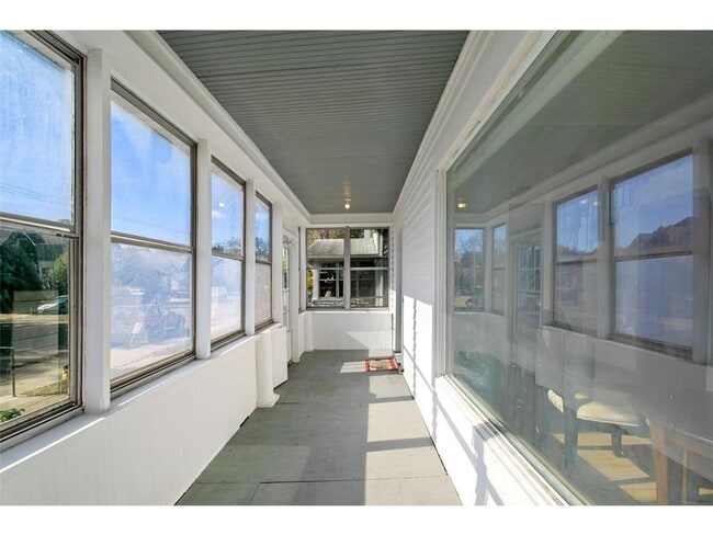 Building Photo - 1495 Selby Ave