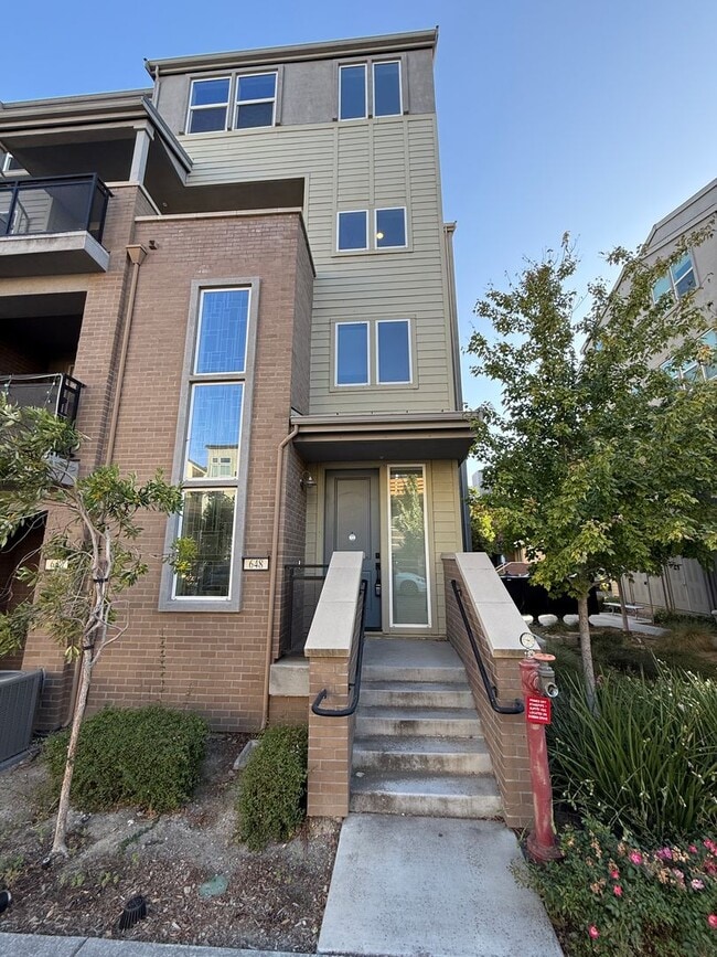 Building Photo - 648 Obsidian Dr
