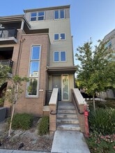 Building Photo - 648 Obsidian Dr