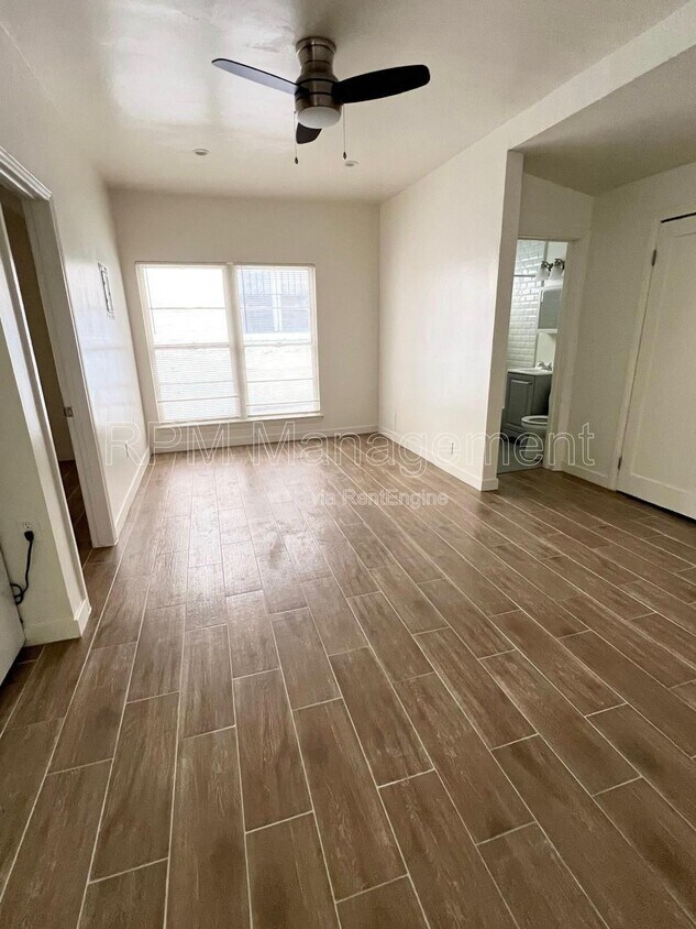 Foto principal - 619 Normandie Ave