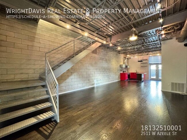 Building Photo - 2511 W Azeele St