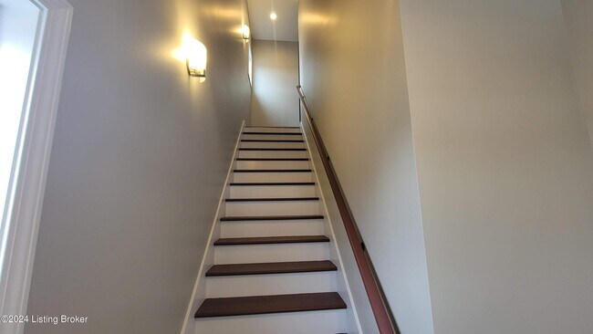 Foto del edificio - 1438 S Preston St