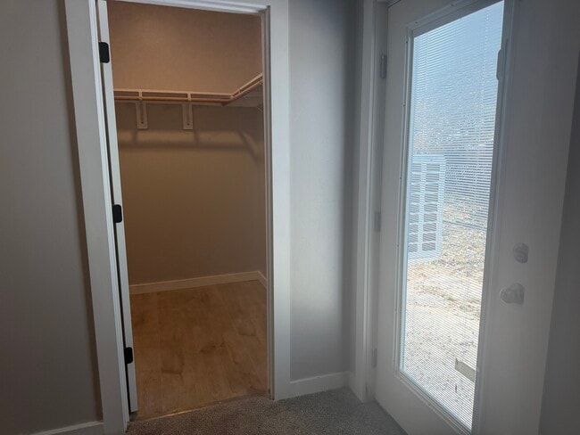 Building Photo - 159 Finn Ln