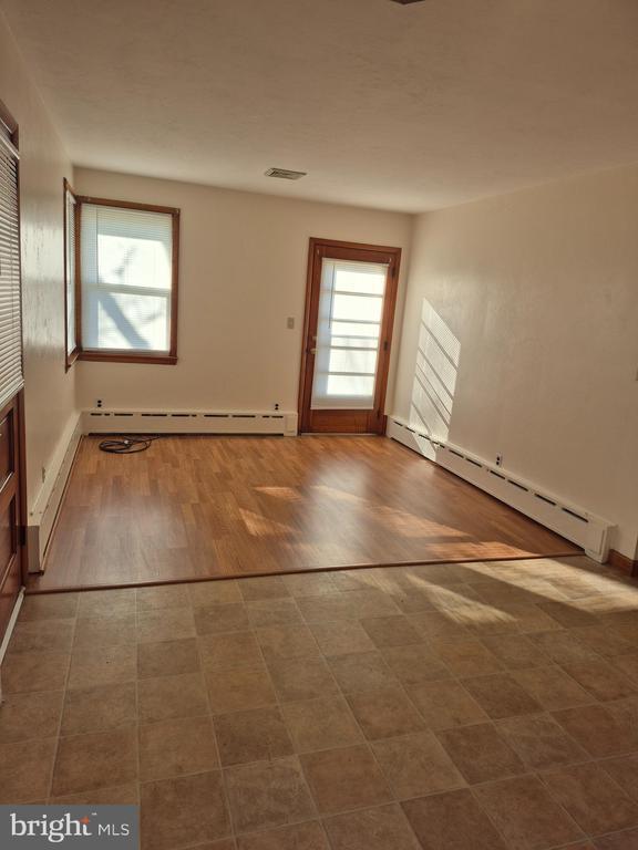 Foto del edificio - 4866 Trento Ave