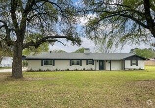 Building Photo - 11155 Betty Dr