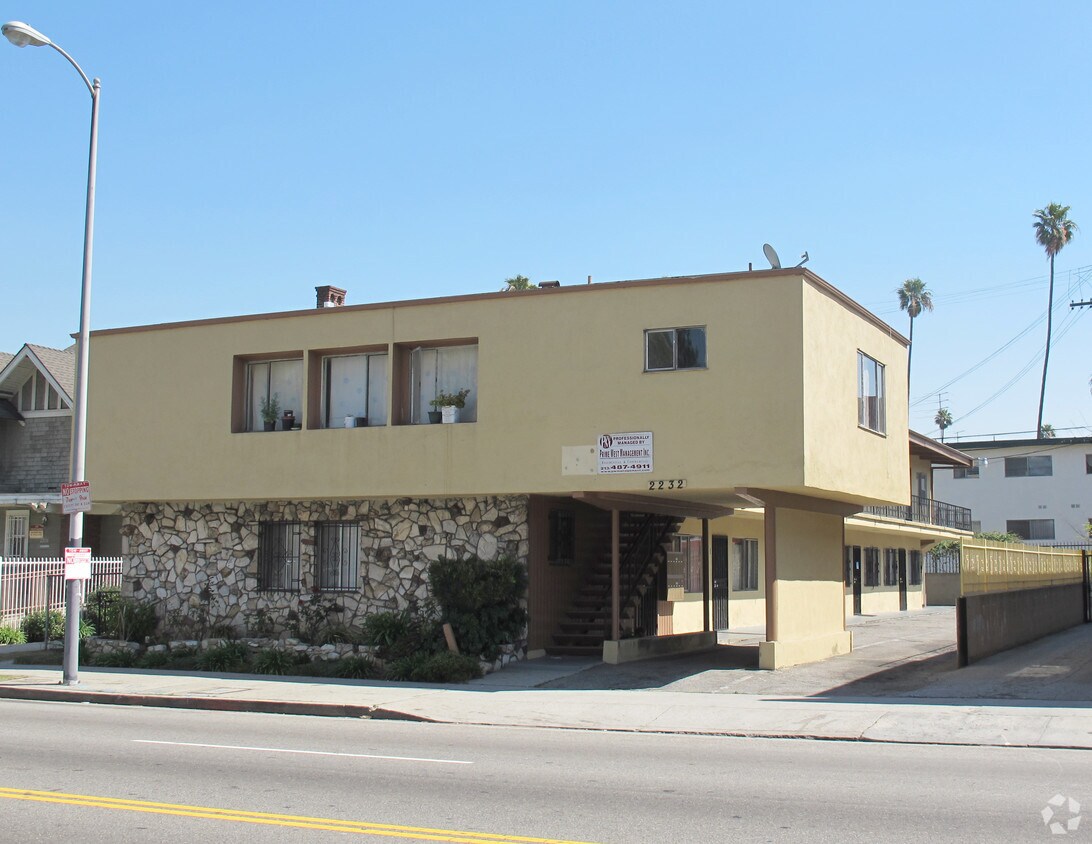 Primary Photo - 2232 S Western Ave