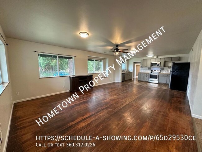 Building Photo - Updated 3 Bedroom 1.5 Bath Home in Bucoda,...