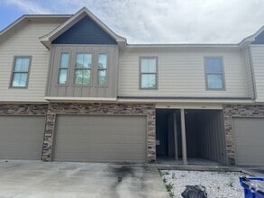 Building Photo - 5100 Westgate Ln