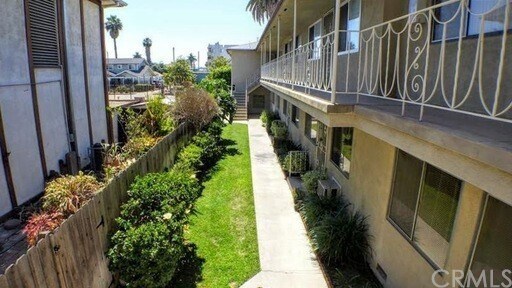 Foto del edificio - 734 Linden Ave