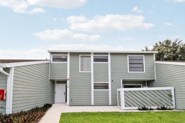 Foto del edificio - 202 Lakewood Dr