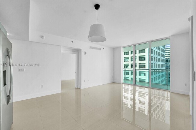Foto del edificio - 950 Brickell Bay Dr