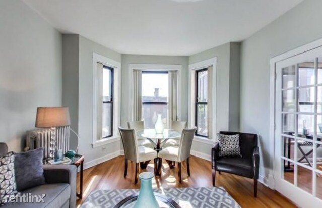 Foto del edificio - 2 br, 1 bath Condo - 2959 N Halsted St