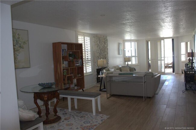 Building Photo - 4100 N Hwy A1A