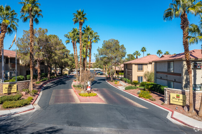 Building Photo - Marquesa Condominiums