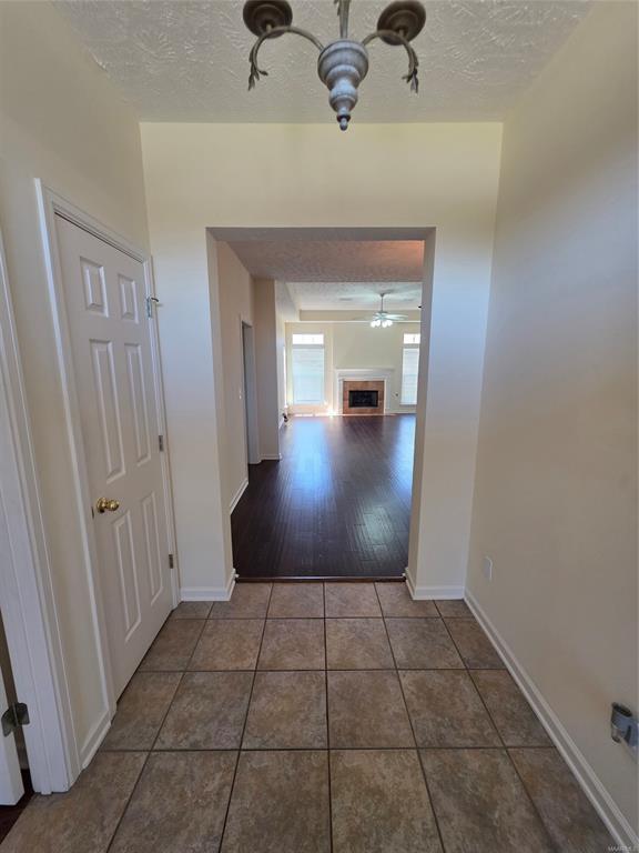 Foto del edificio - 9400 Bristlecone Dr