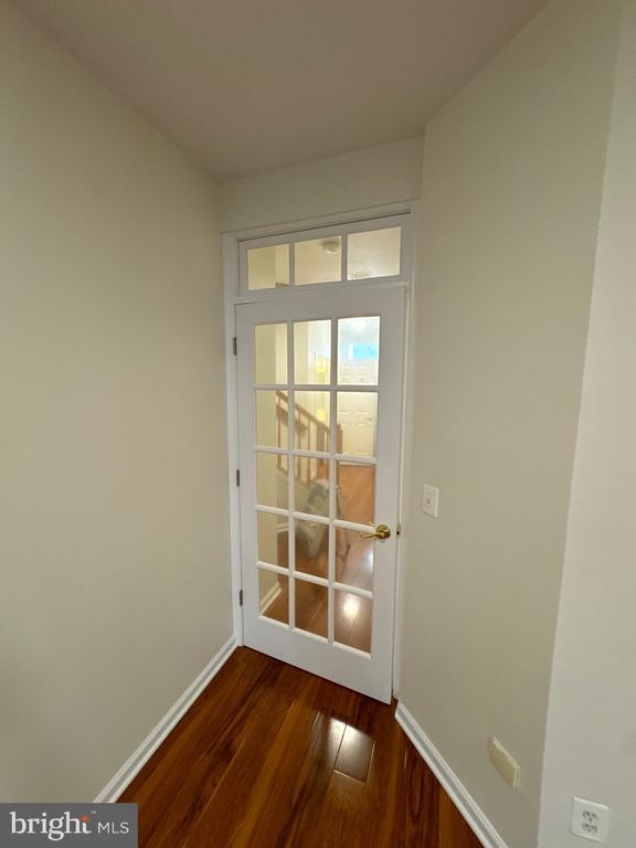 Foto del edificio - 5104 Grimm Dr