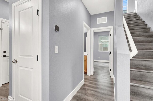 Foto del edificio - 3451 Jade Flower St