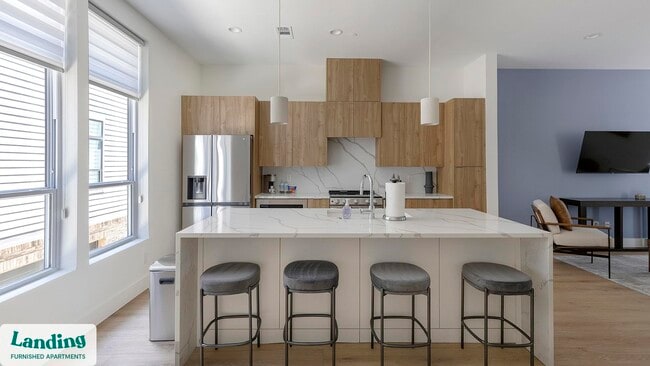 Building Photo - 2206 Arroyo Ave