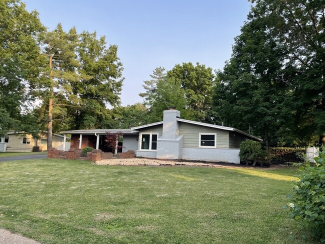 Building Photo - 2526 Trossock Ln