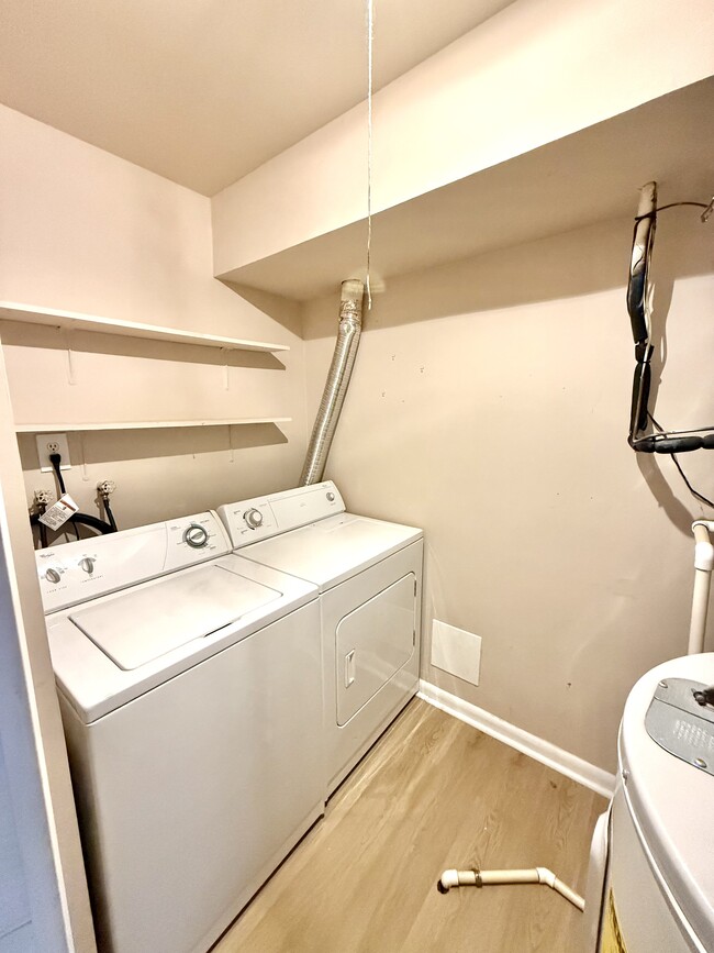 Building Photo - 8651 Madera Ct