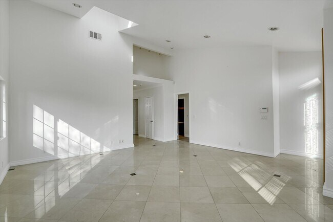 Foto del edificio - Get This House Now