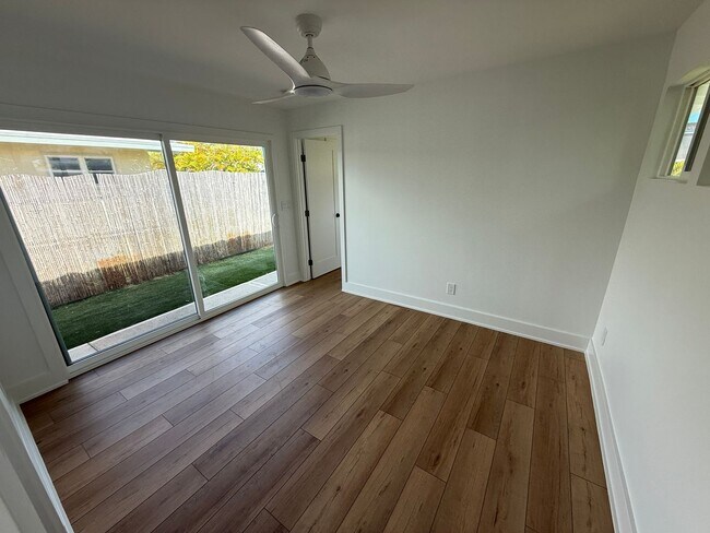 Foto del edificio - Private Kailua Oasis with Modern Finishes Throughout
