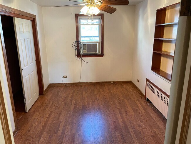 Foto del edificio - 215 Karsey St