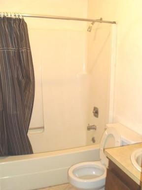 Building Photo - 470 S Cammann St
