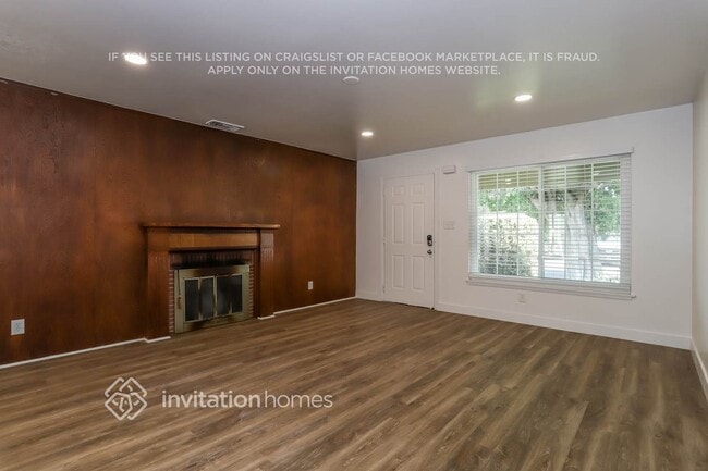 Foto del edificio - 708 Norwich Ct