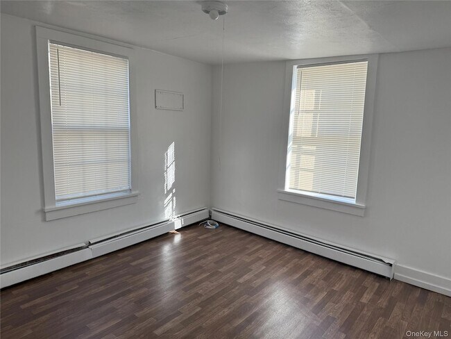 Foto del edificio - 6 Glenmere Ave