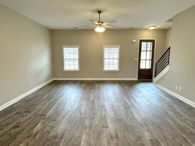 Building Photo - Now Leasing in Horn Lake @ Nicole Place- N...