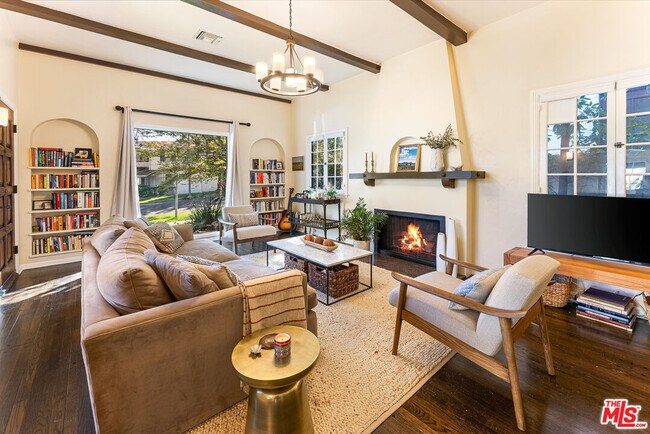 Foto del edificio - 4151 Colbath Ave