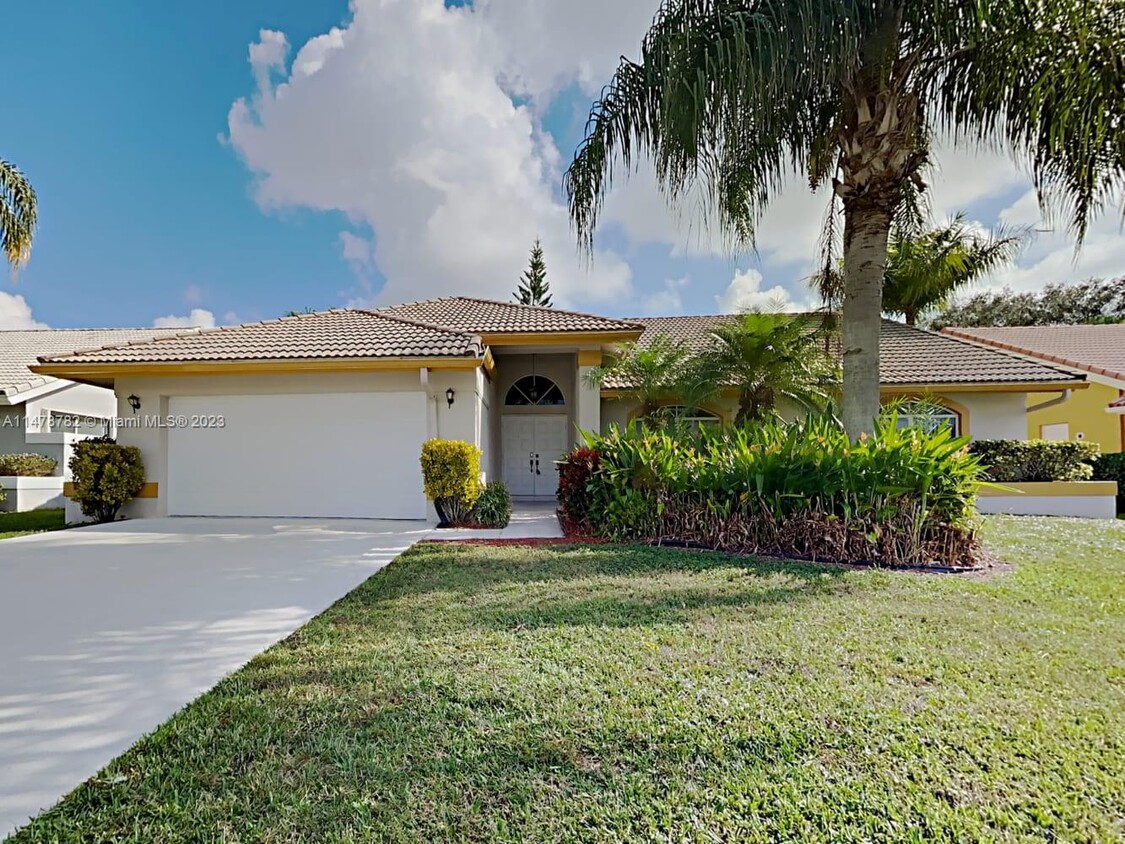 Primary Photo - 6736 Blue Bay Cir